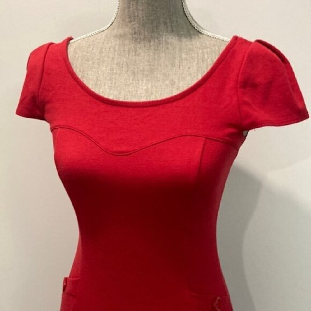 Soprano Red BodyCon Sheath Dress​​​​​​​​ - Picture 9 of 14